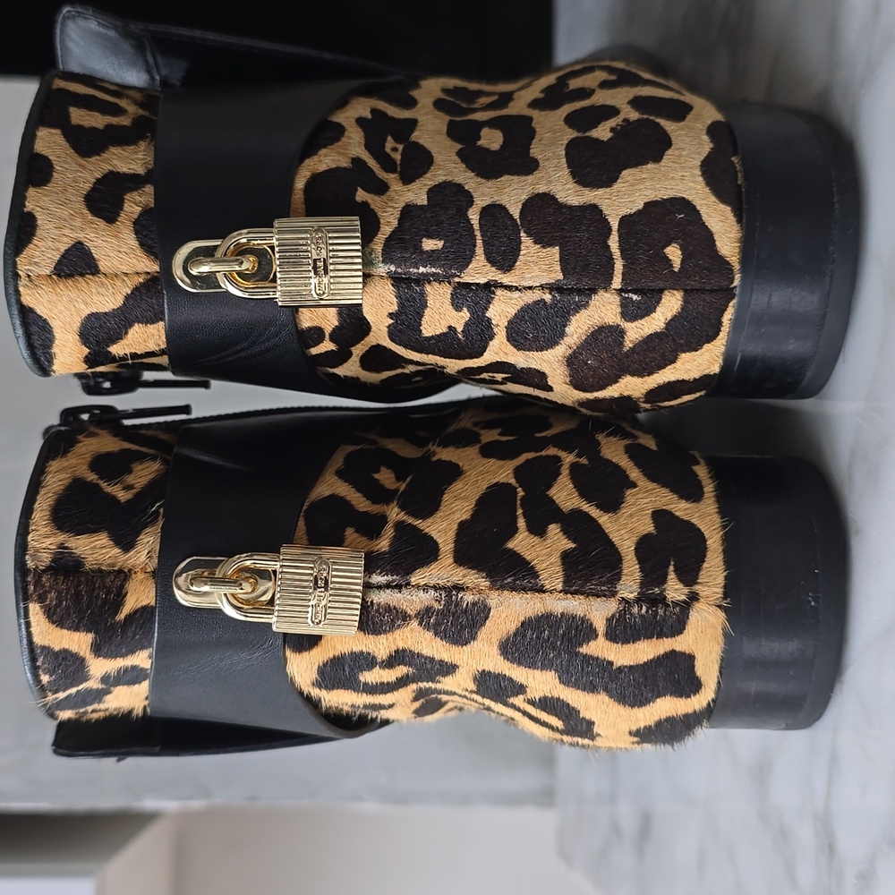 Michael Kors black leather leopard mira bootie flat ankle 8 - Picture 2 of 12